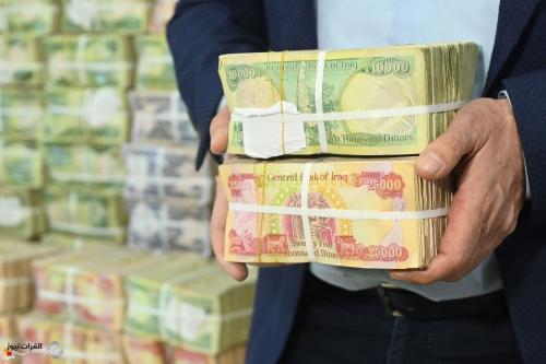 هل الرواتب في خطر؟ خبير اقتصادي يوضح الحقيقة