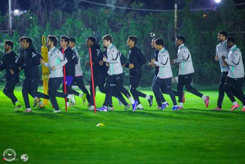 إدارة الزوراء تفرض عقوبات مالية على اللاعبين وتمنح المدرب كامل الصلاحيات