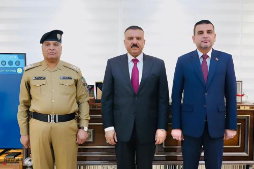 محافظ ذي قار يناقش مع وزير الداخلية دعم الأجهزة الأمنية في المحافظة ورفع جاهزيتها