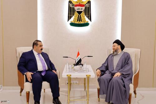 السيد الحكيم يؤكد ضرورة حسم اختيار الرؤساء الثلاث والإسراع في تشكيل الحكومة