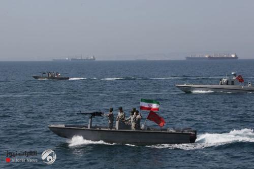 اشتباكات بحرية بين ايران وامريكا في الخليج وتحذيرات من "رد حاسم"