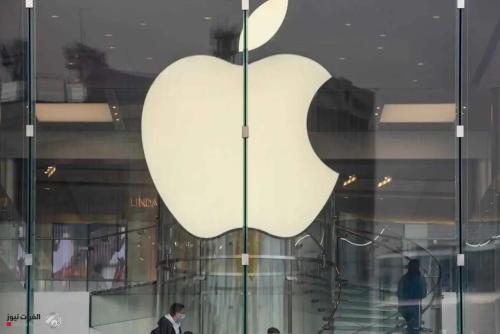 أبل تطور دبوساً ذكياً يتصل بآيفون