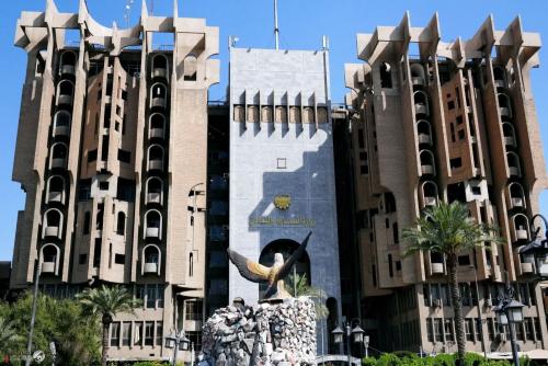 الصناعة ترد على انباء عن سرقة 800 مليون دولار في مشروع وهمي