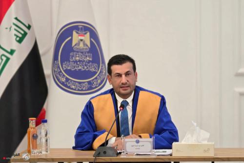 بالصور.. العطواني يقدم بحثاً نوعياً عن الإعلام الحكومي في معهد إعداد القادة