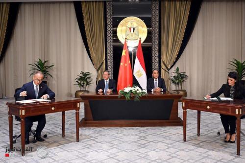 مصر والصين توجهان ضربة جديدة للدولار الأمريكي