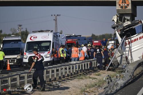 بالفيديو.. مصرع وإصابة 35 شخصاً بحادث سير مروع في أنقرة