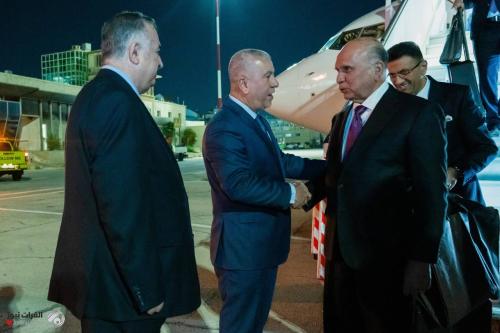 وزير الخارجية يصل إلى الأردن