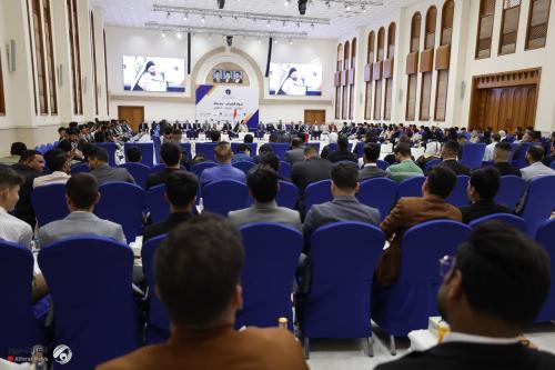 السيد الحكيم يؤكد على وعي الشباب ودورهم في تعزيز المشاركة الواسعة في الانتخابات