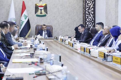 وزير العمل يوصي بإعداد برنامج حكومي متكامل لتعزيز الخدمات ودعم الاقتصاد