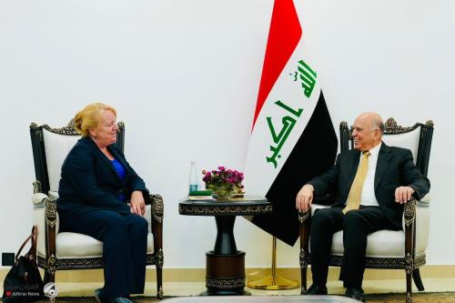 وزير الخارجية يؤكد دعم الحكومة للبعثات الدبلوماسية