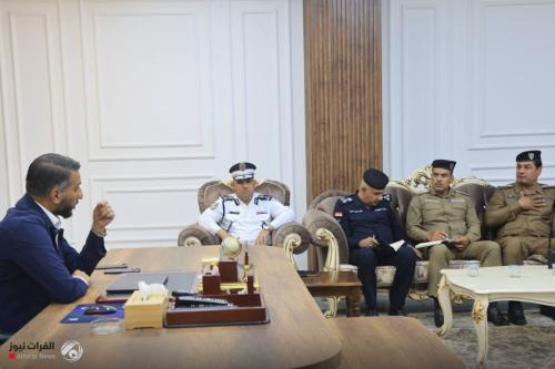 محافظ النجف يقود اجتماعًا حاسمًا لتسريع مشاريع الكاميرات والكابل الضوئي