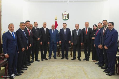 رئيس الوزراء لنقابة الصحفيين: الحكومة لا تتدخل في عمل النقابة