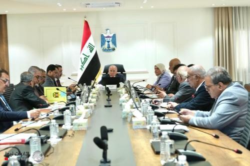 قرارات اقتصادية جديدة تخص النفط واستيراد المحاصيل