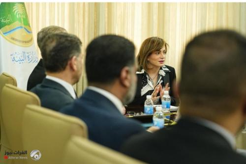 وزيرة البيئة تتسلم مهامها وتؤكد أولوية الملف البيئي والاقتصاد الأخضر