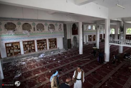 اليمن.. مضطرب نفسياً يرتكب مجزرة في مسجد ويقتل 12 شخصا