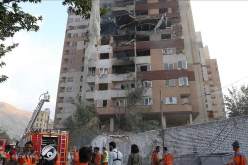 الهلال الأحمر الإيراني: آلاف المنشآت المدنية تضررت وارتقاء 11 من الكوادر الطبية
