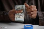 انخفاض جديد لأسعار الدولار أمام الدينار في بغداد