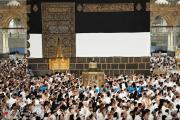 السعودية.. 100 ألف ريال غرامة لمن يأوي حاملي تأشيرات الزيارة في مكة
