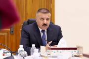 وزير الداخلية يؤكد على أهمية الالتزام العالي والانضباط في تنفيذ المهام والخطط