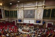 البرلمان الفرنسي يرفض تصويتا جديدا على حجب الثقة عن الحكومة