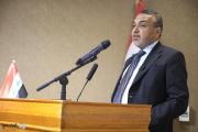 وزير العمل يعلن أعداد المستفيدين من ذوي الإعاقة المشمولين براتبي الإعانة والمعين
