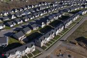 أمريكا.. تراجع مبيعات المنازل مع ارتفاع قياسي للأسعار