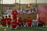 سفراء "الحياة جيدة" من شركة إل جي يشاركون في مباراة كرة قدم ودية مع الأيتام