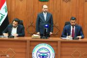 أمين بغداد يعلن توقيع أول عقد لجمع النفايات الصلبة في العاصمة